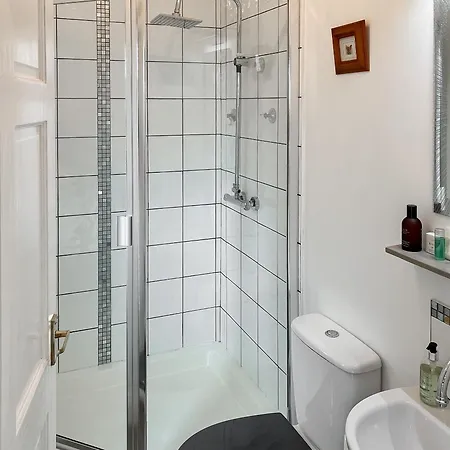 度假居 The Roost Retreat Leeming Bar
