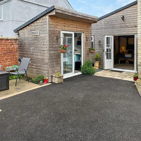 The Roost Retreat *
